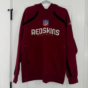 🏈 Vintage Reebok NFL Washington Redskins Sideline Hoodie - Size M 🏈